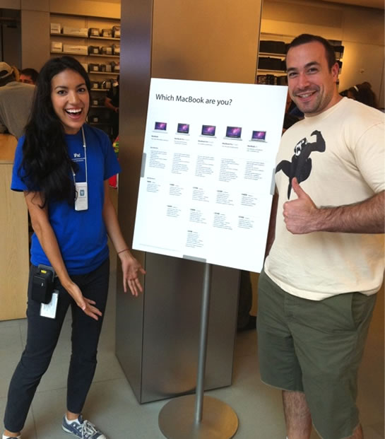 Ben Nadel At The Apple Store Buying MacBook Pro From A Sexy Mac Girl.